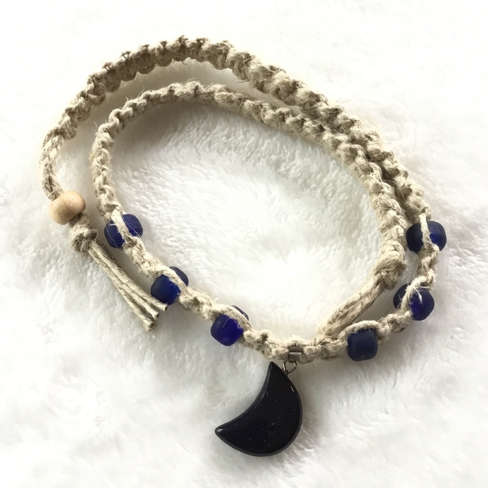 🌟Host Pick🌟crescent moon hemp necklace 🆕